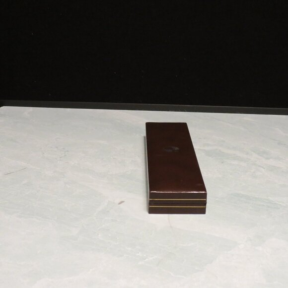 Classic Jeweler's Jewelry Box - Picture 5 of 7